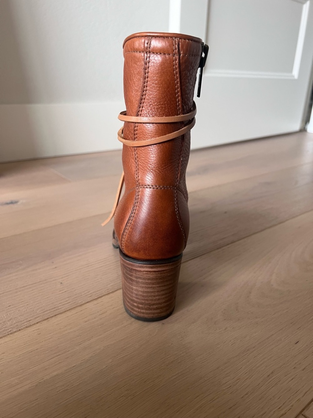 Freebird by Steven Cavalier Lace-Up Leather Ankle Boots in Cognac -Worn Once - Picture 5 of 7
